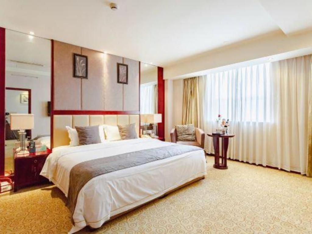 Chengdu Yinsheng International Hotel Supoqiao Exterior photo